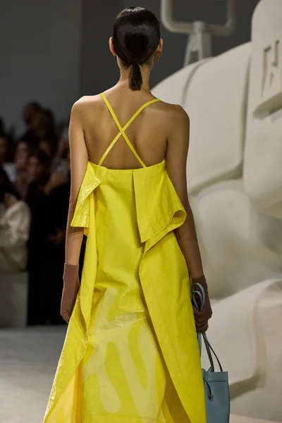 Look 136
